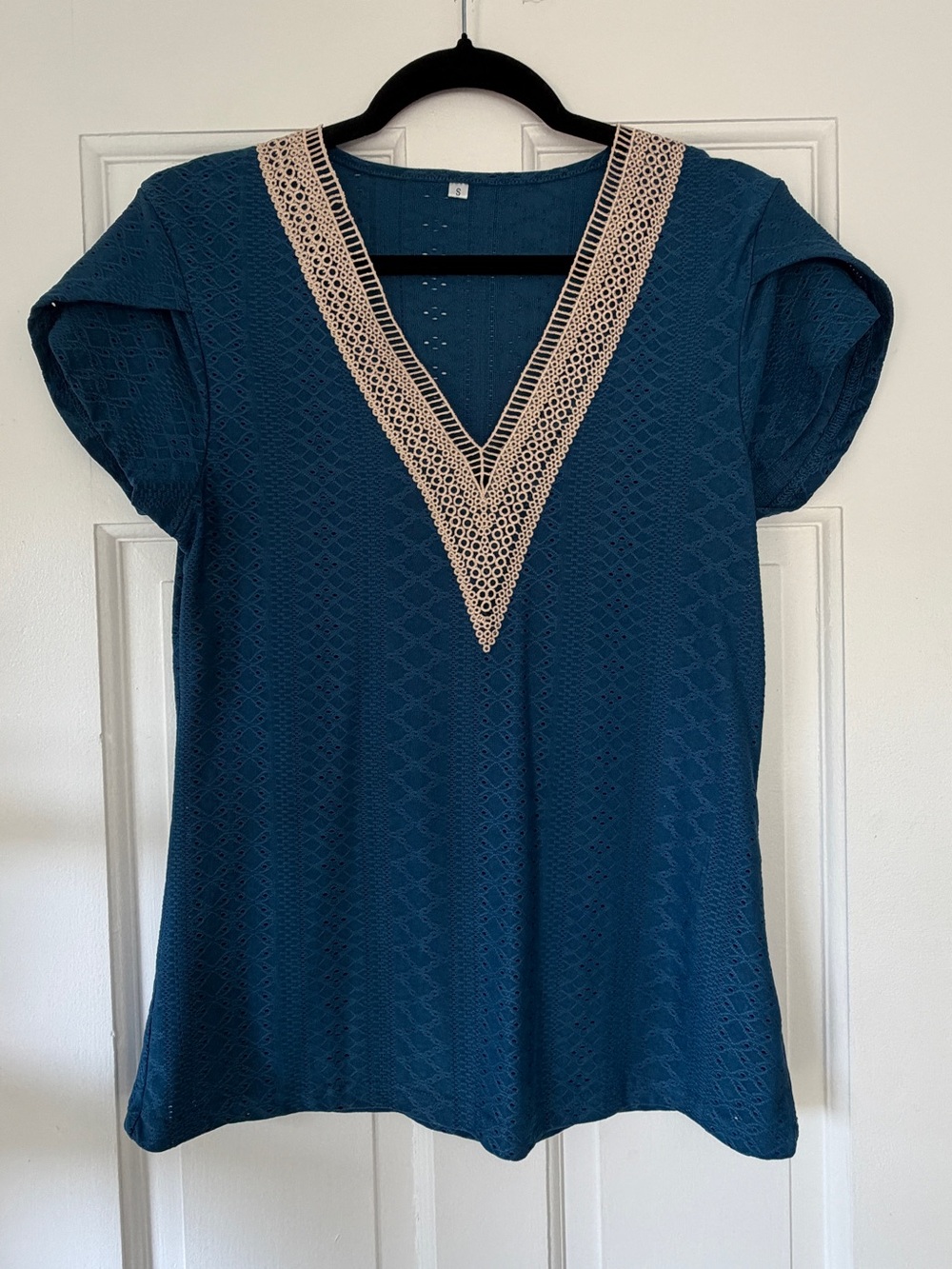 Amazon Teal Short-Sleeve Crochet V-Neck Tunic